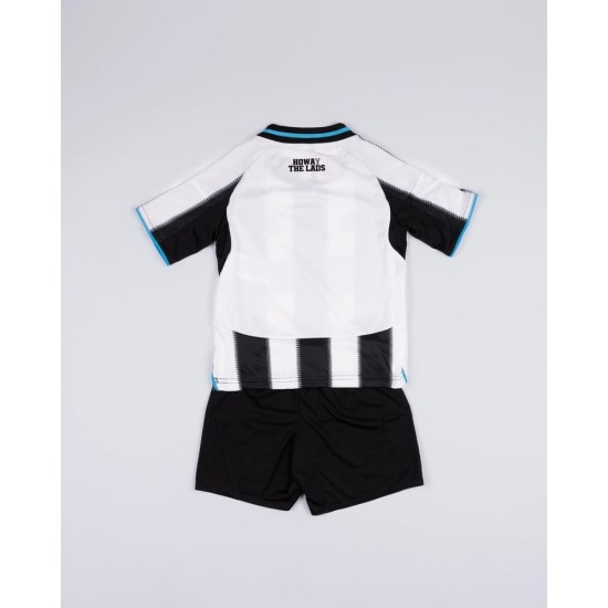 Conjunto Niño Newcastle United 2025/26 Local Conjunto Niño Newcastle United 2025/26 Local