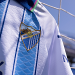 Camiseta local Málaga CF 2026/27 para niño Camiseta local Málaga CF 2026/27 para niño