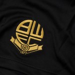 Conjunto de la 2.ª equipación del Bolton Wanderers 2026/27 para niño Conjunto de la 2.ª equipación del Bolton Wanderers 2026/27 para niño