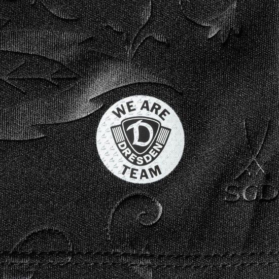 Camiseta Especial Totalmente Negra Dynamo Dresden Mujer 2025/26